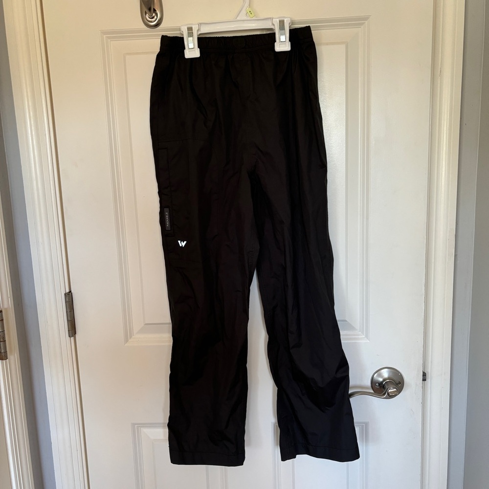 NWOT White Sierra Kids Rain pant, size small